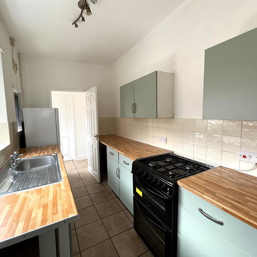 3 Bed Terraced House For Rent - Photo 1