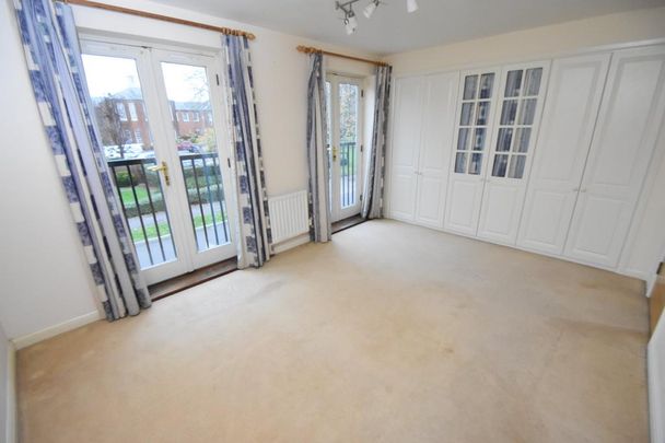 4 bedroom semi-detached house to rent - Photo 1