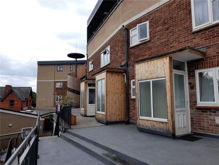 2 bedroom flat to rent - Photo 3