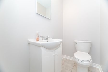 For Lease - 674 Francis Road, Burlington, Ontario - Photo 3