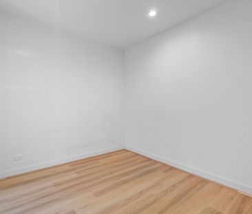 Modern 2 Bedroom Apartment with Incredible City Views - Photo 2