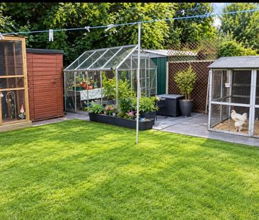 3 bedroom semi-detached house to rent - Photo 6