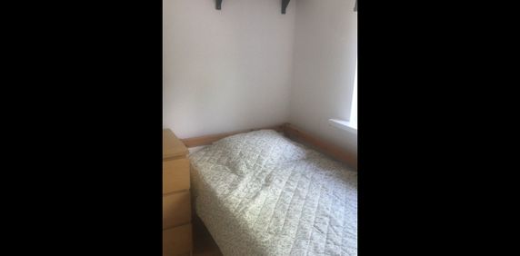 Room in a Shared House, Woodside Road, NG9 - Photo 2
