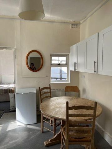 5 bedroom flat to rent - Photo 5