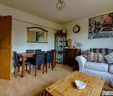 2 bed Flat in Wheathill House Croydon Road, London, SE20 7UJ - Photo 2