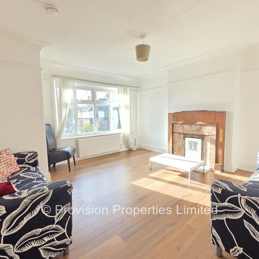 5 Bedroom House St Chads Drive - Photo 1