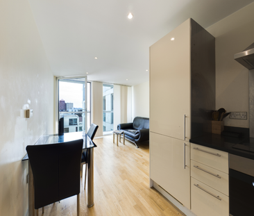 1 bedroom flat to rent - Photo 1