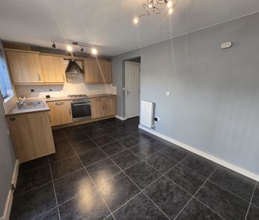 3 bedroom terraced house to rent - Photo 6