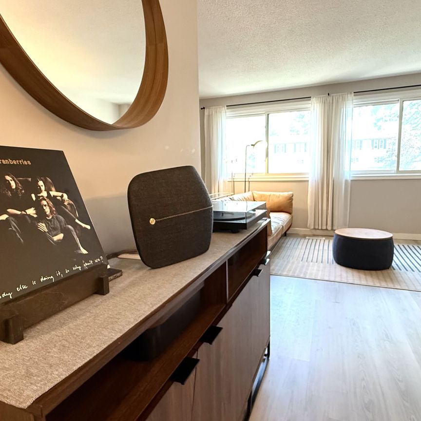 For Lease - 7 Purple Sageway N/A, Toronto, Ontario - Photo 1