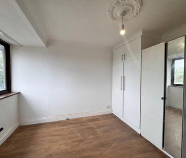 4 bedroom terraced house to rent - Photo 6