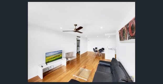 EXECUTIVE FURNISHED APARTMENT - Photo 1