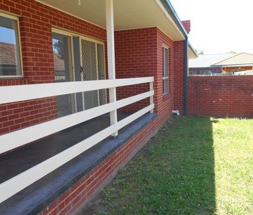 MODERN SINGLE LEVEL UNIT IN A PRIME POSITION - Photo 3