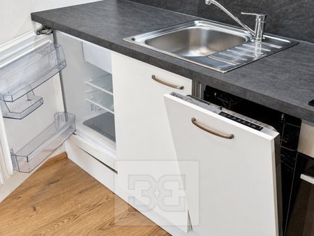 Apartment for rent, 2+kk - 1 bedroom, 60m - Photo 4