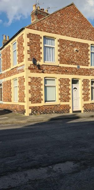 2 bedroom terraced house to rent - Photo 1