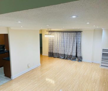 For Lease - 3025 The Credit Woodlands Road Unit# 330, Mississauga, ... - Photo 2