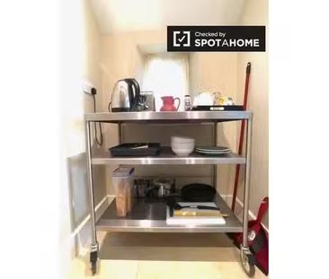 Chic studio apartment for rent in Killiney, Dublin - Photo 2