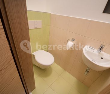 Pronájem bytu 2+kk • 37 m² bez realitkyVrázova, Praha - Smíchov - Photo 5
