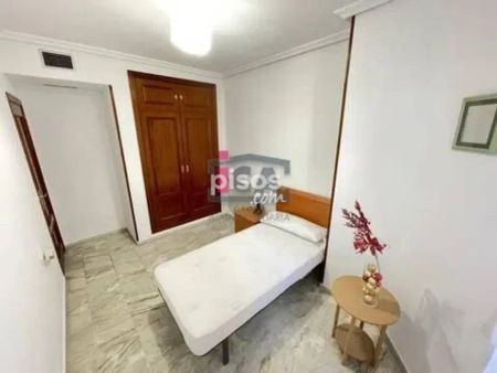 Piso en alquiler en Centro - Photo 2