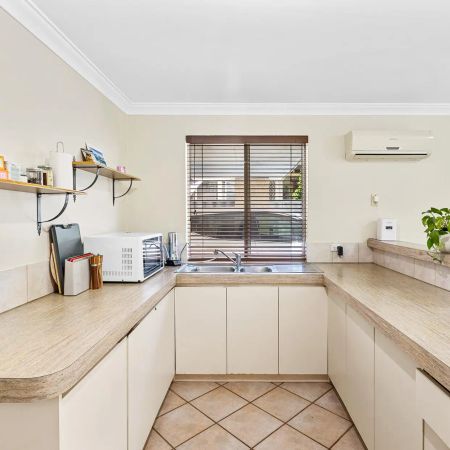 Modern Comfort, Convenient Living, and Low Maintenance Home - Photo 4