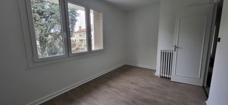 Location Appartement 3 pièces 75m² NANCY 54000 - Photo 2