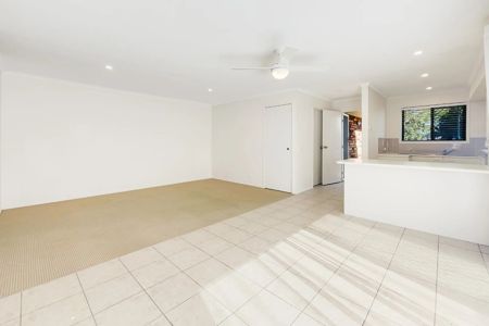 Pet Friendly Duplex!! - Photo 2