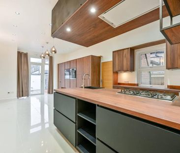 5 bedroom semi-detached house to rent - Photo 5