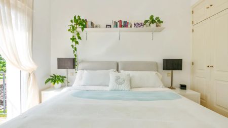 Casa adosada de alquiler en Bell Air, Bel - Air - Photo 4