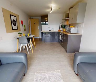 Gold En Suite - Photo 2