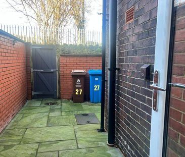 3 bedroom terraced house to rent - Photo 3