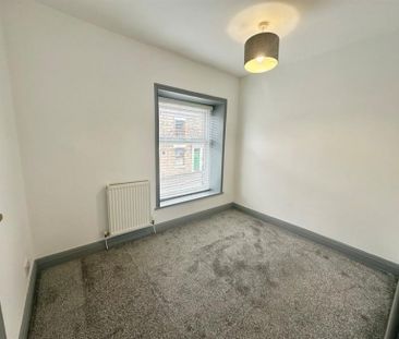 2 Bedroom Terraced To Let - Photo 1