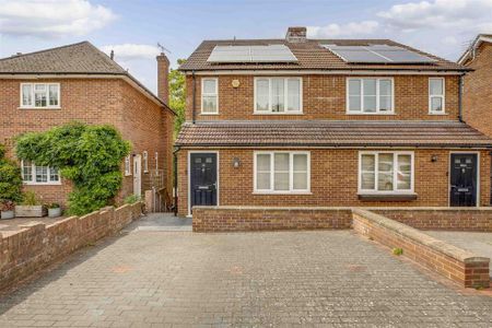 1 bedroom in a house share to rent - Photo 5