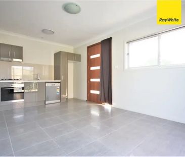 Convenient 1 Bedroom Granny Flat - Photo 3