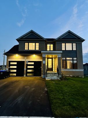 For Lease - 5 Bluebird Boulevard, Adjala-Tosorontio, Ontario - Photo 1