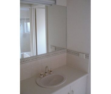 12 Bradley Grove, Mitchell Park - Photo 3