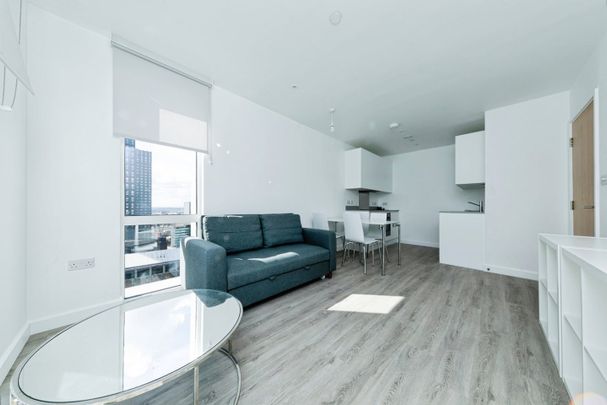 1 Bed Flat, Addiscombe Grove, CR0 - Photo 1