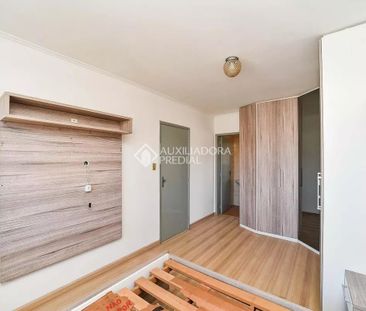 Casa com 4 quartos e 240m² para alugar em Sarandi, Porto Alegre. - Foto 2