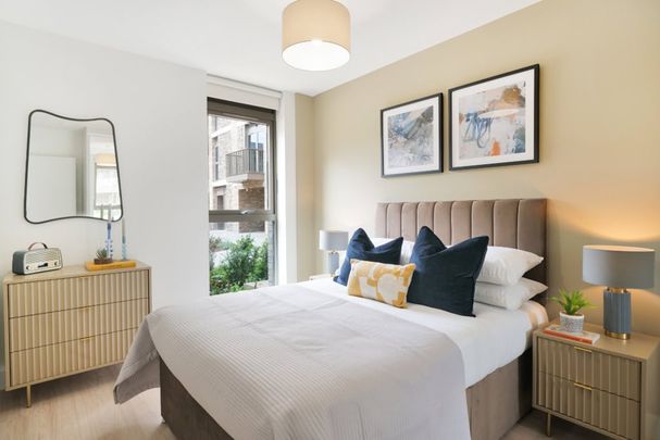 The Oakgate, KT22 7RZ, Surrey - Photo 1