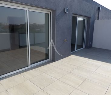 Location Appartement 3 pièces 71m² - Photo 3