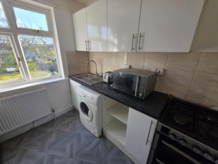 1 bedroom flat to rent - Photo 4