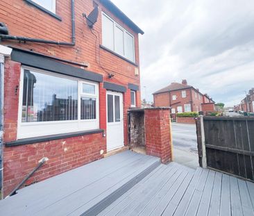 3 Bed End Terrace, Ivy Street, LS9 - Photo 2