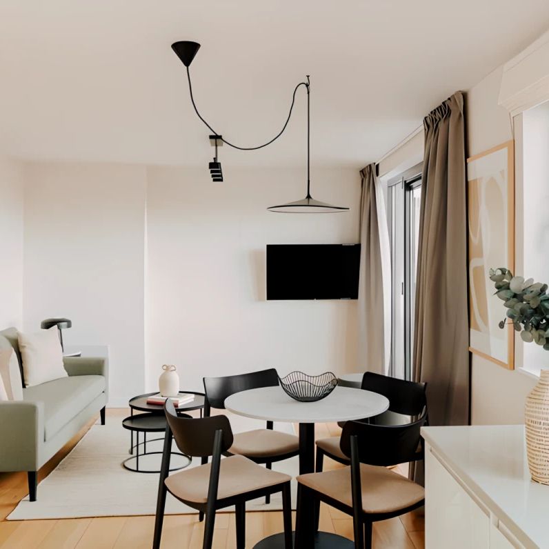 1.5 Bed Apartment - Photo 1