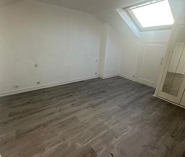 Location Appartement 3 pièces 50m² VAULX EN VELIN 69120 - Photo 2