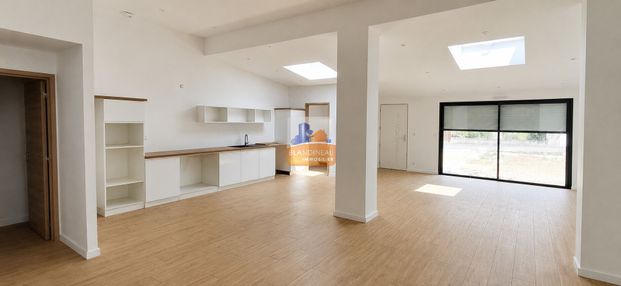 Location Maison 4 pièces 117m² - Photo 1