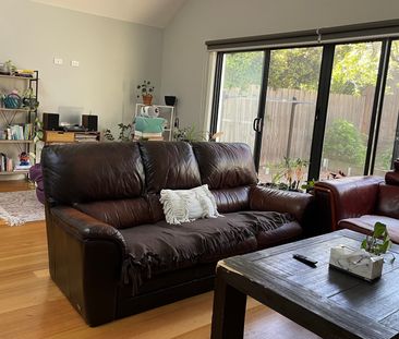 Flemington - Photo 3