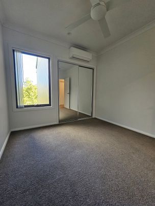 Alexandra Hills - Photo 1