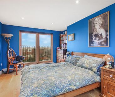 4 bedroom semi-detached house to rent - Photo 5