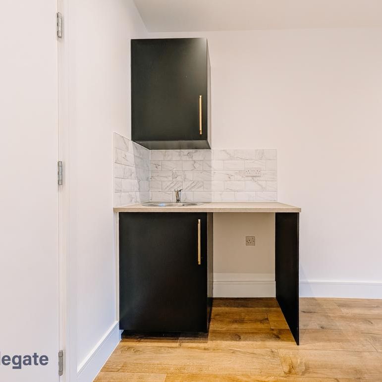 Studio to rent - Photo 1