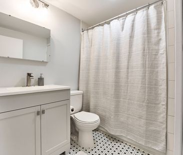 For Lease - 156 Overbrook Place Unit# 3, Toronto, Ontario - Photo 4