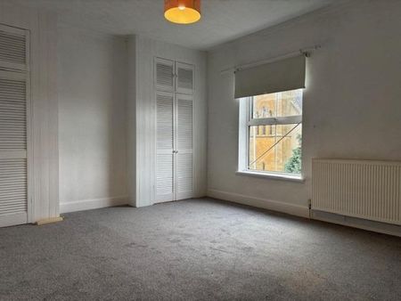 2 bedroom semi-detached house to rent - Photo 2