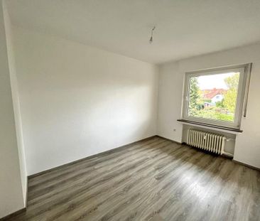 Helle 3-Zimmer-Wohnung mit BALKON in HOLZEN!! - Photo 1